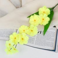 Миниатюра: Цветы искусственные Веточка сакуры 70 см, желтый