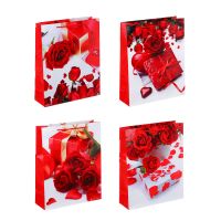 Миниатюра: Пакет подарочный бумажный, 26x32x9 см, 4 дизайна, Розы